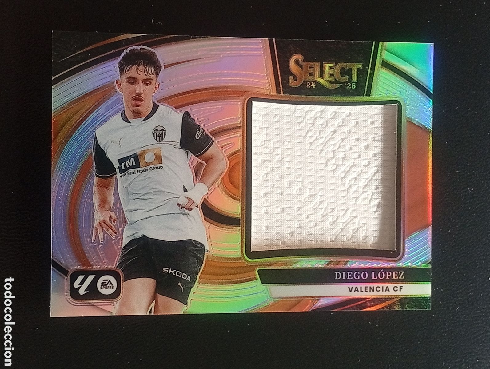 Fu&szlig;ball-Sticker: patch DIEGO LOPEZ VALENCIA 2024 2025 24 25 PANINI SELECT LIGA CAMISETA RELIC CARDS TOPPS CROMOS TCG