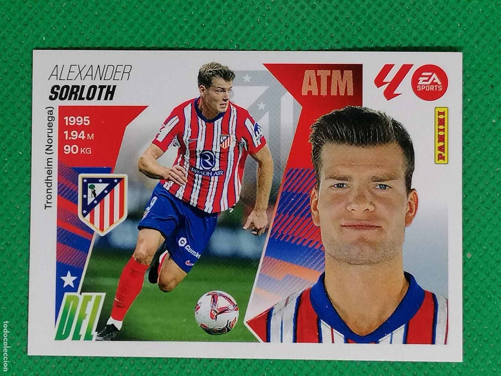 Figurine di Calcio: 20 ALEXANDER SORLOTH ATLETICO DE MADRID ⚽ PANINI LIGA ESTE 25 26 2025 2026 ⚽