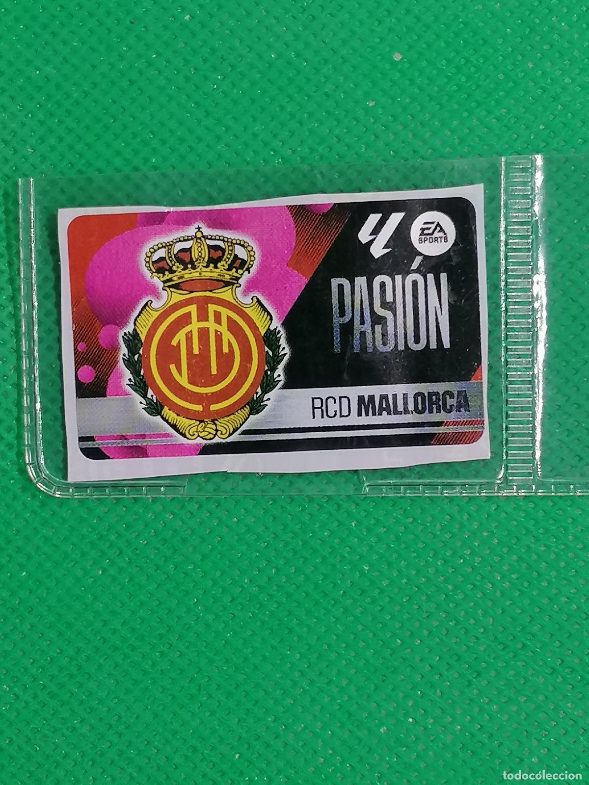 Cromos de F&uacute;tbol: ESCUDO PASION MALLORCA CHICLES SIN PEGAR ⚽ PANINI LIGA ESTE 25 26 2025 2026 ⚽
