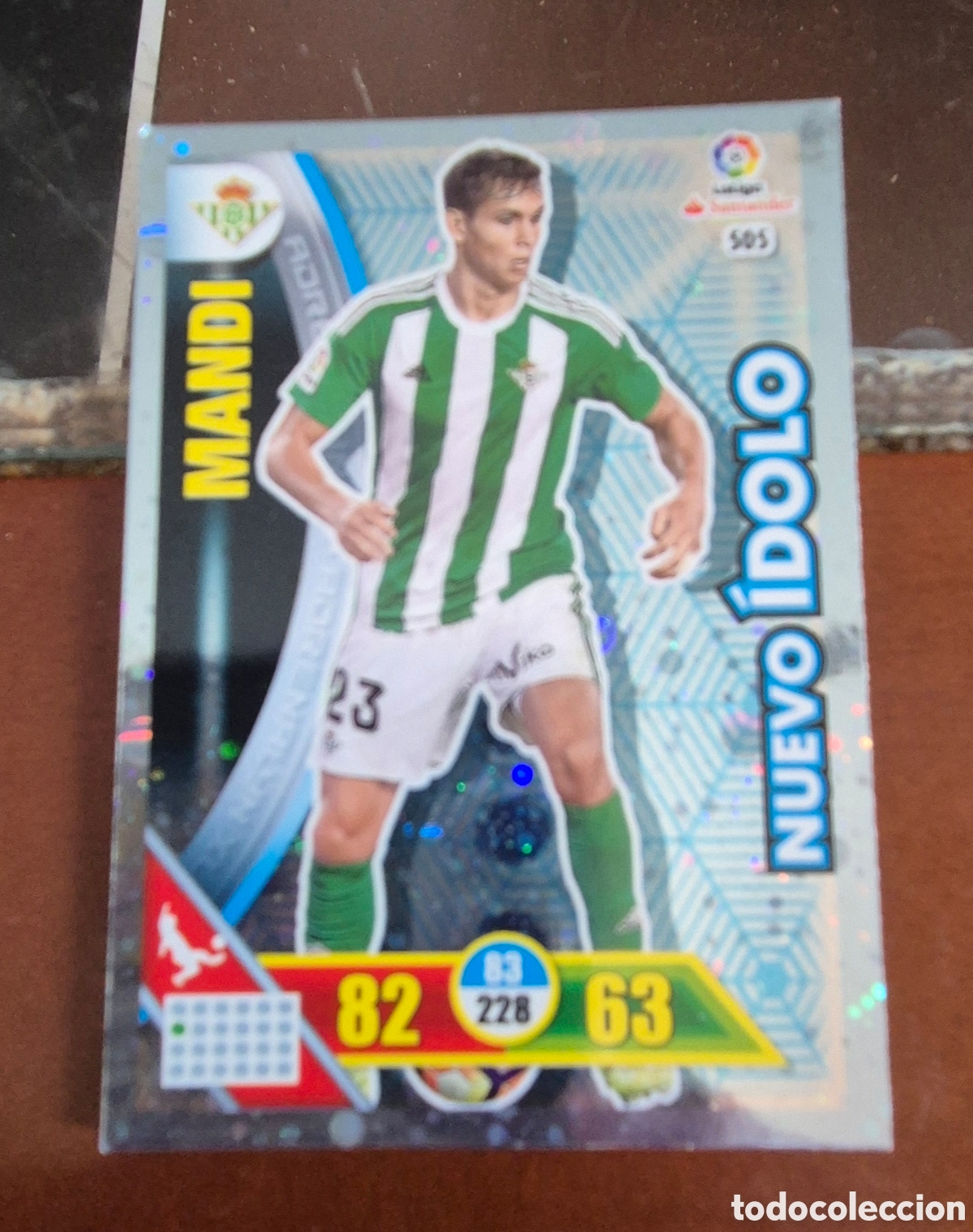 Fu&szlig;ball-Sticker: Mandi (nuevo &iacute;dolo). Adrenalyn Cards 2016-17