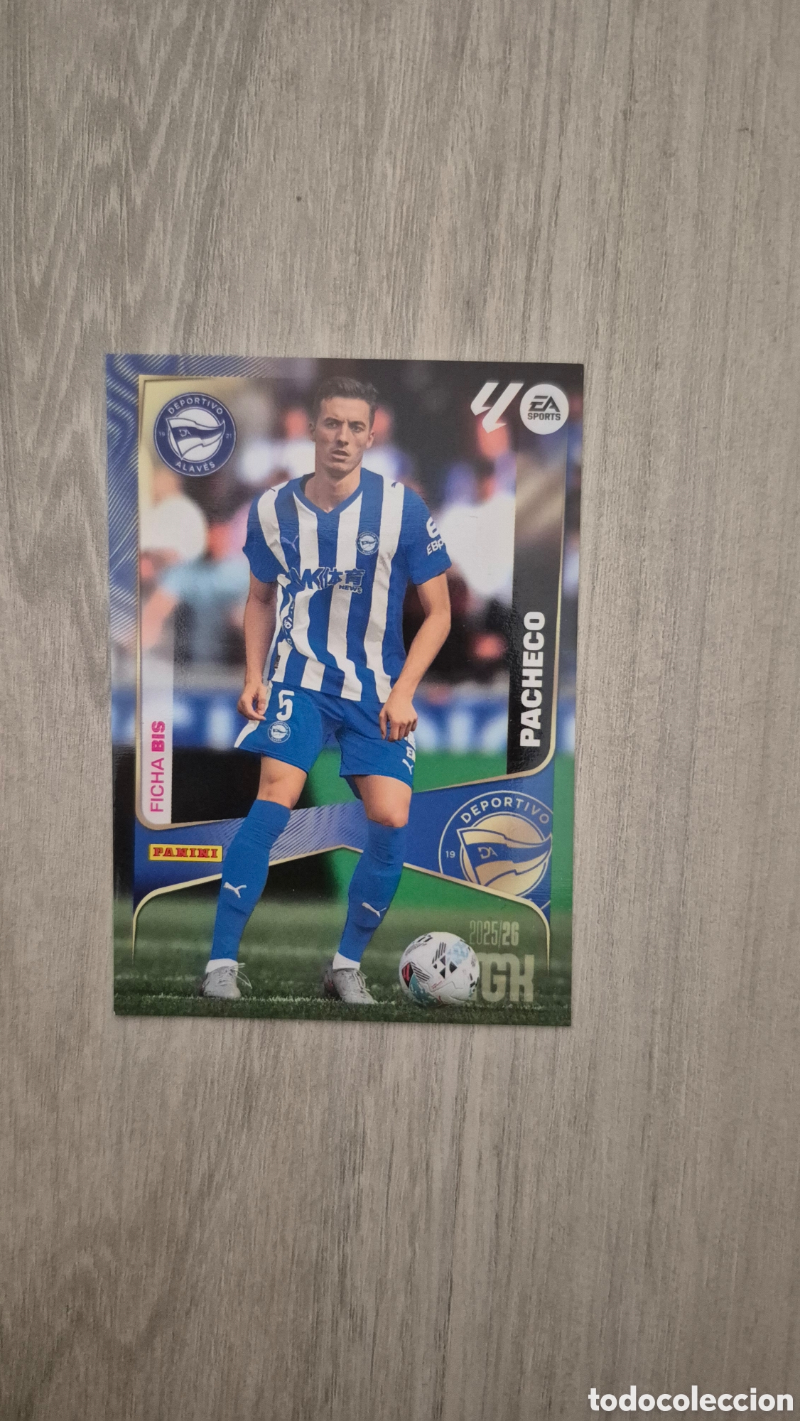 Fu&szlig;ball-Sticker: N&deg;24Bis Alaves Pacheco Megacraks 25/26