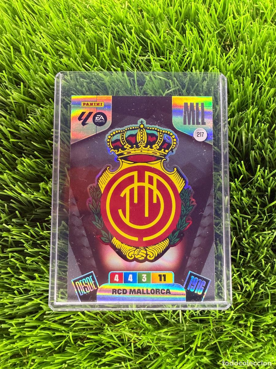 Fu&szlig;ball-Sticker: N&ordm; 217 Escudo RCD Mallorca Adrenalyn XL 25 26