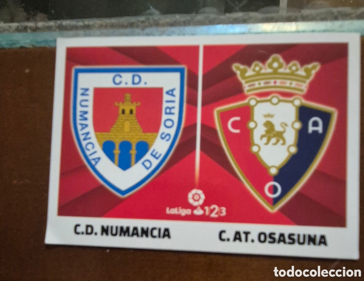 Fu&szlig;ball-Sticker: C.D. Numancia / C. At. Osasuna