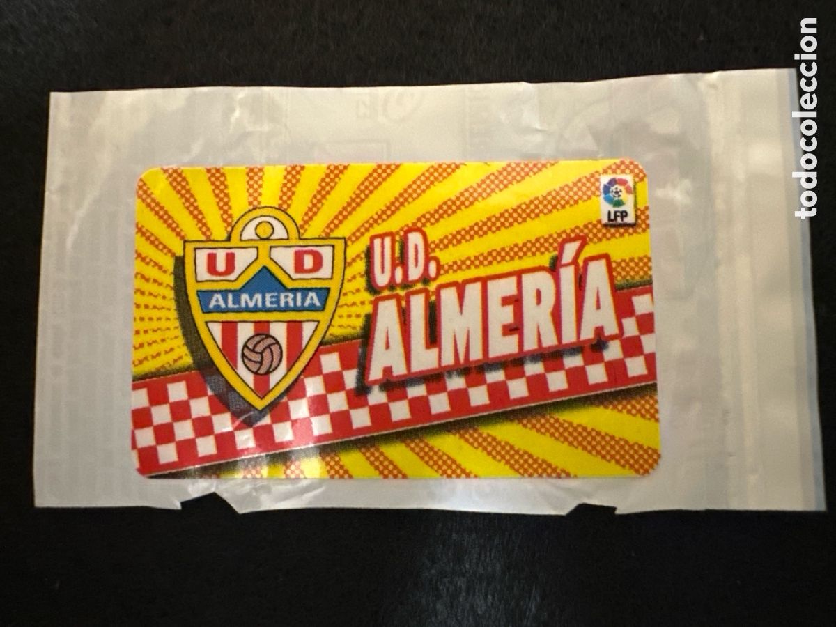 Cromos de f&uacute;tbol: ESCUDO ALMER&Iacute;A CROMO CHICLE LIGA ESTE 2014-2015 14 15 NUNCA PEGADO