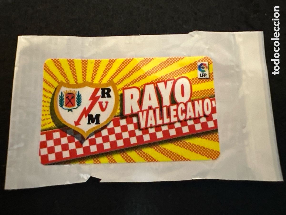 Cromos de F&uacute;tbol: ESCUDO RAYO VALLECANO CROMO CHICLE LIGA ESTE 2014-2015 14 15 NUNCA PEGADO
