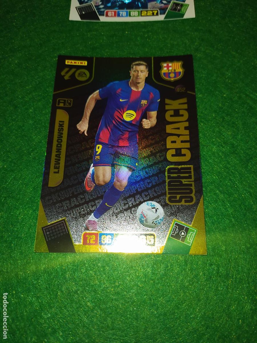 Fu&szlig;ball-Sticker: adrenalyn xl 2025 2026 codigo sin activar super crack n&ordm; 452 lewandowski fc barcelona
