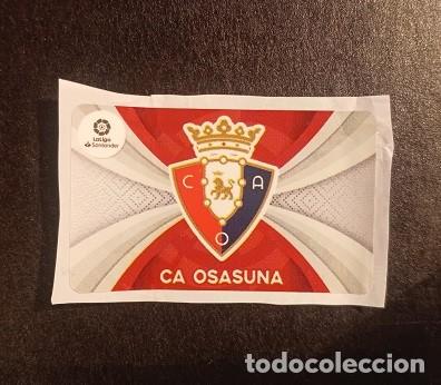 Figurine di Calcio: ESCUDO CA OSASUNA CROMO ADHESIVO CHICLE CHICLES PANINI LIGA EDICIONES ESTE 2021 2022 21 22