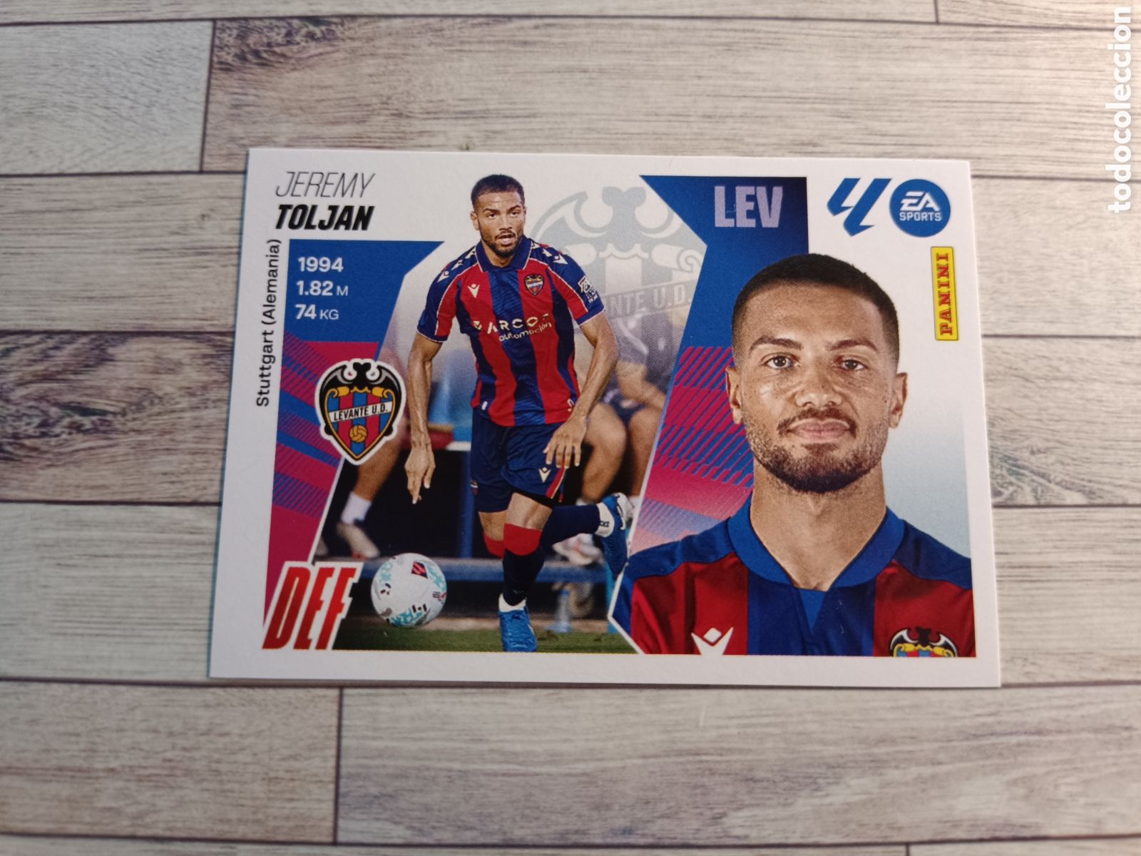 Cartes &agrave; collectionner de Football: 6 TOLJAN LEVANTE ULTIMOS FICHAJES LIGA ESTE 2025 2026 PANINI 25 26
