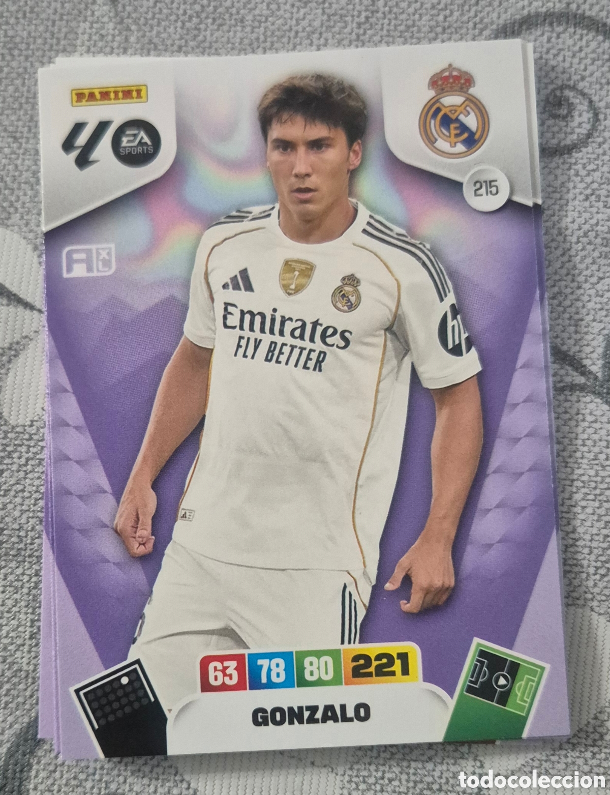 Football Stickers: 215 gonzalo madrid adrenalyn 2026