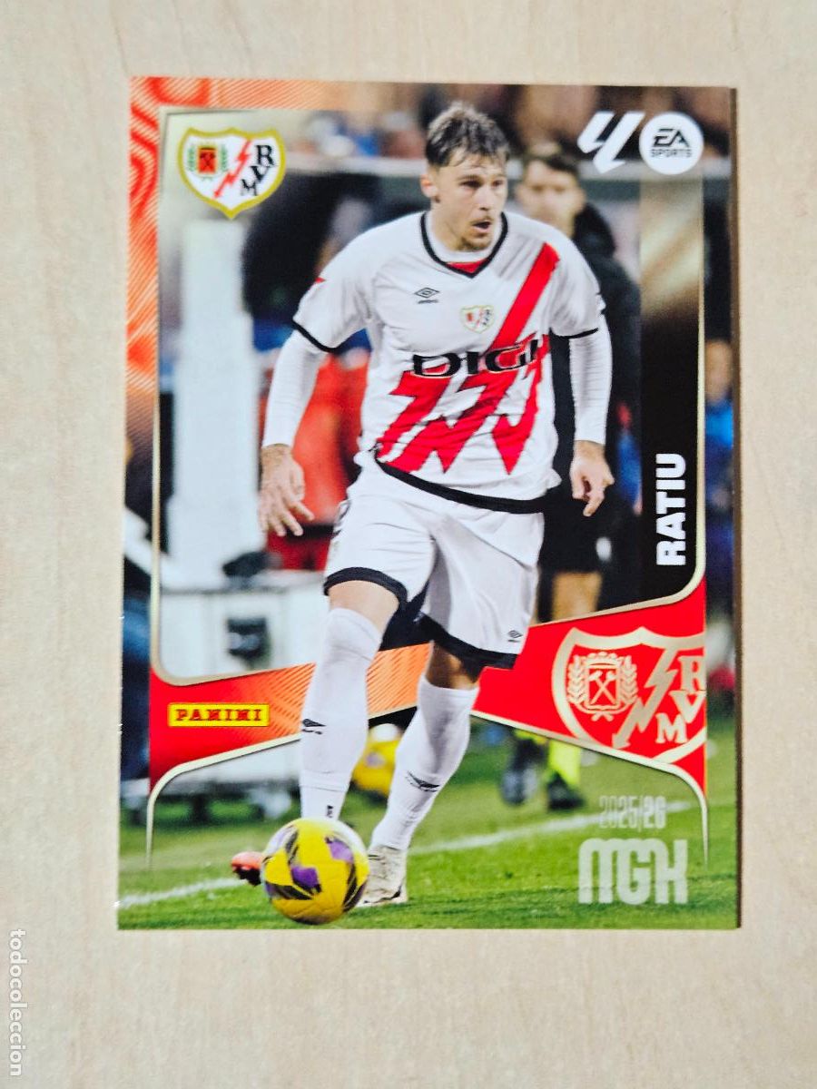 Fu&szlig;ball-Sticker: CROMO N&ordm; 293 RATIU - MEGACRACKS 2025 26 - RAYO VALLECANO