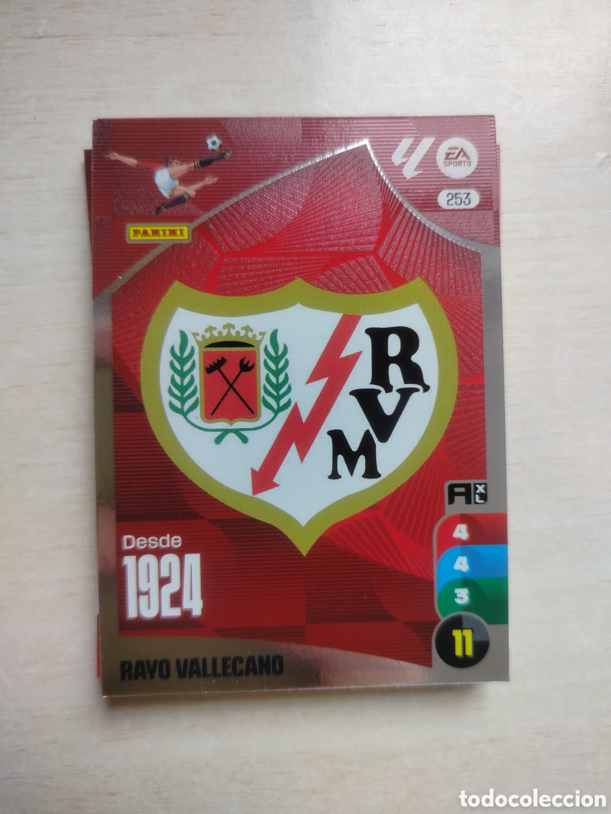 Cromos de F&uacute;tbol: RAYO VALLECANO ESCUDO 253 ADRENALYN 2024 2025 24 25