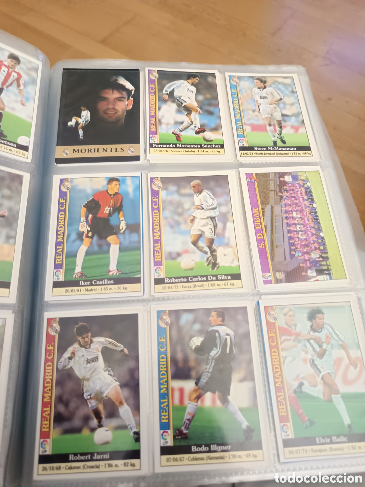 Cromos de f&uacute;tbol: Lote cromos la liga 2000 - Foto 1