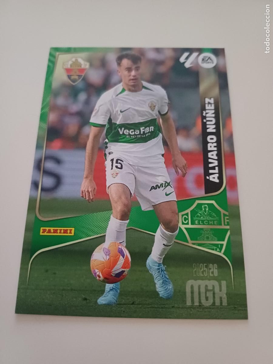 Fu&szlig;ball-Sticker: 130 - &Aacute;lvaro N&uacute;&ntilde;ez - Elche