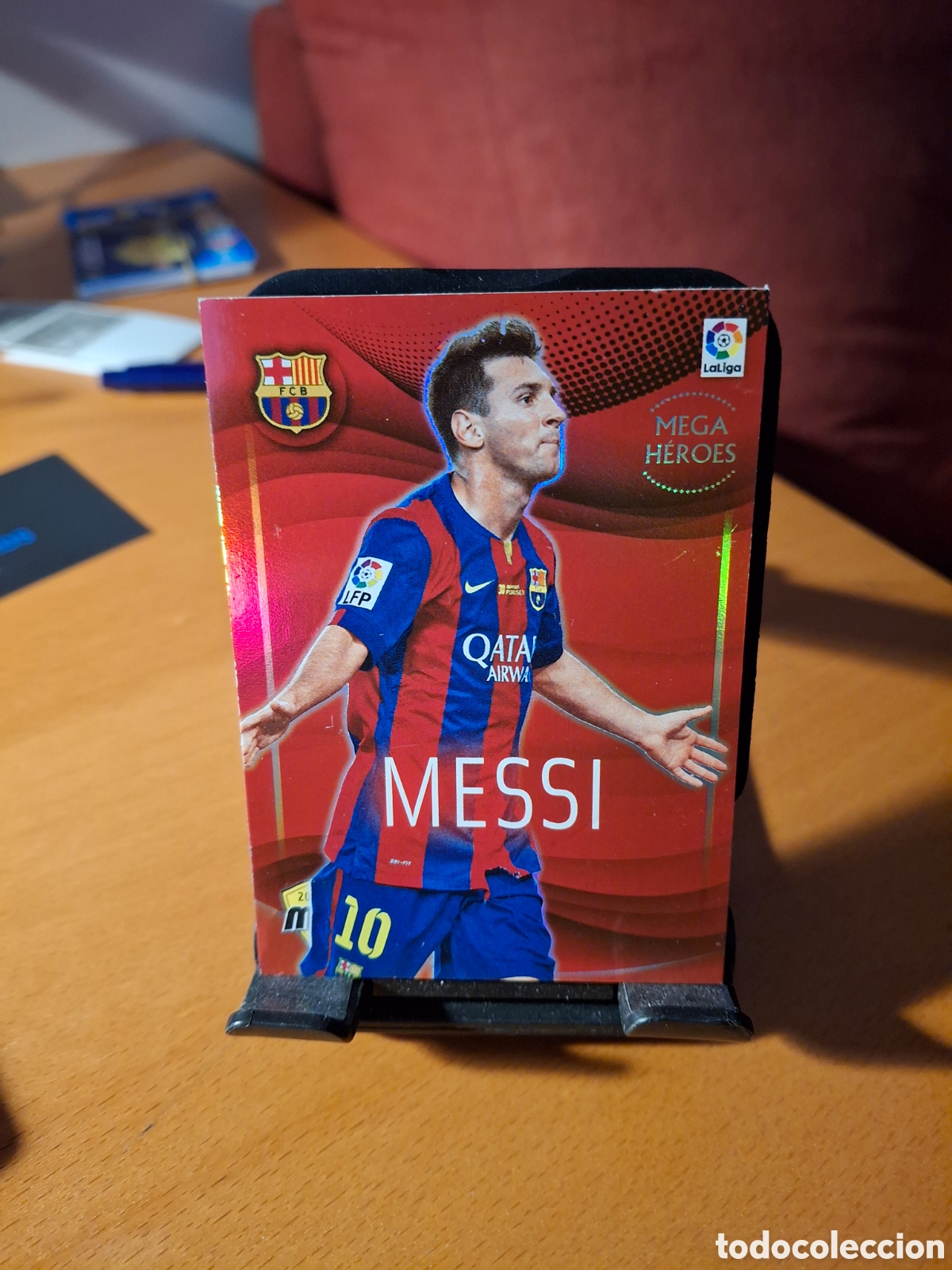 Fu&szlig;ball-Sticker: Messi. Megacracks 2015-2016. #80 Mega H&eacute;roes
