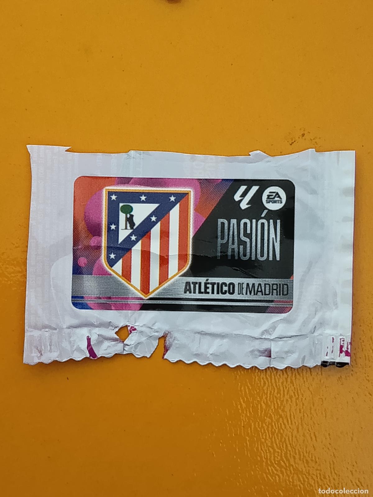 Cromos de f&uacute;tbol: ESCUDO PASI&Oacute;N. ATL&Eacute;TICO DE MADRID. CHICLES LIGA ESTE 2025-26. PANINI