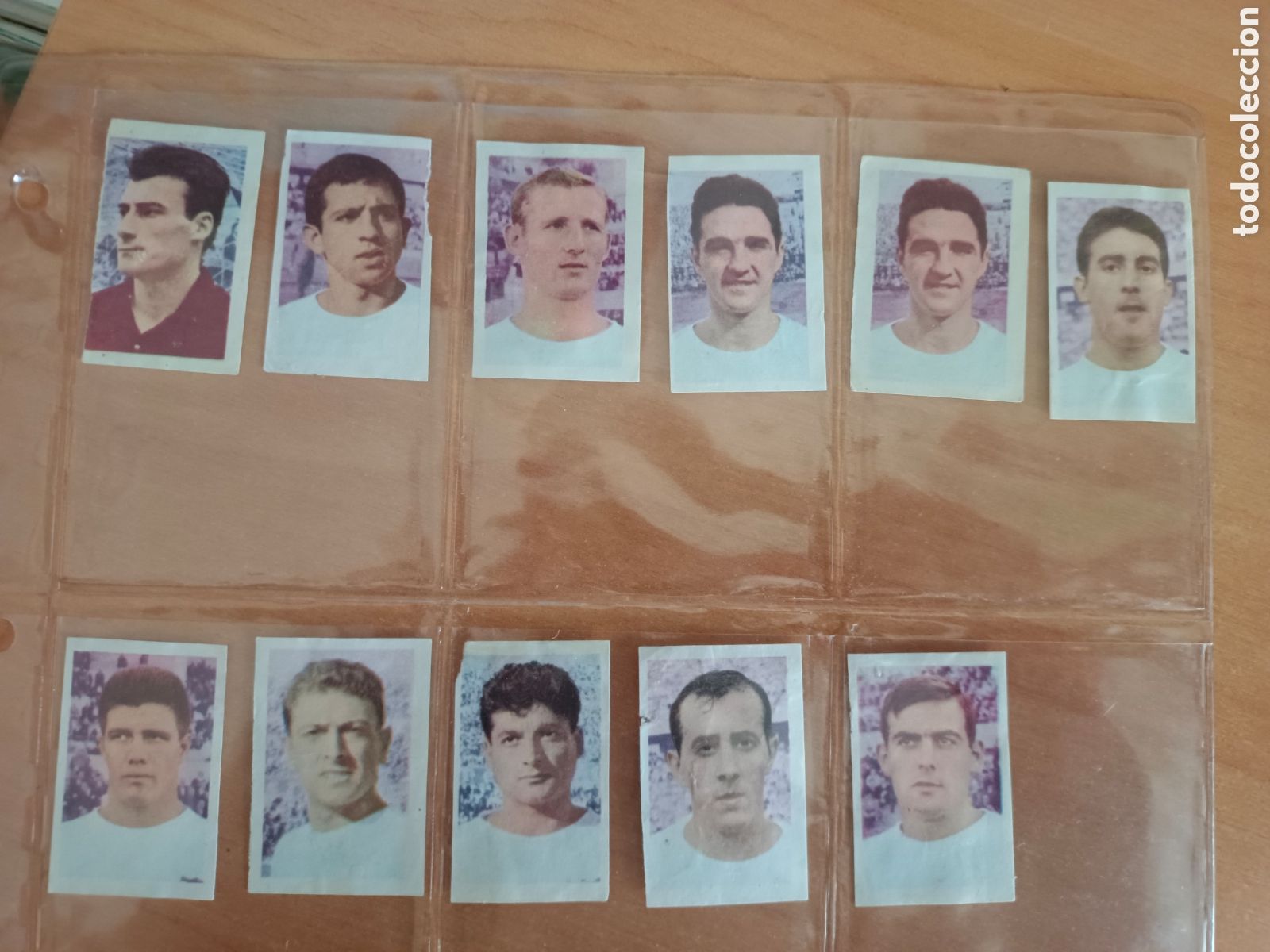 Cromos de F&uacute;tbol: 11 CROMOS RUIZ ROMERO 1964. SEVILLA C.F. DESPEGADOS EN BUEN ESTADO. SUELTOS A 2 EUROS..