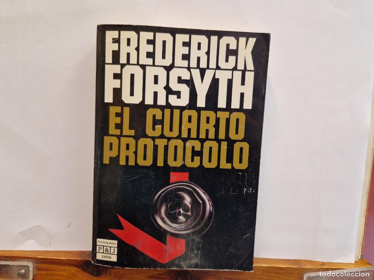 Cromos de f&uacute;tbol: FREDERICK FORSYTH. EL CUARTO PROTOCOLO. - Foto 1