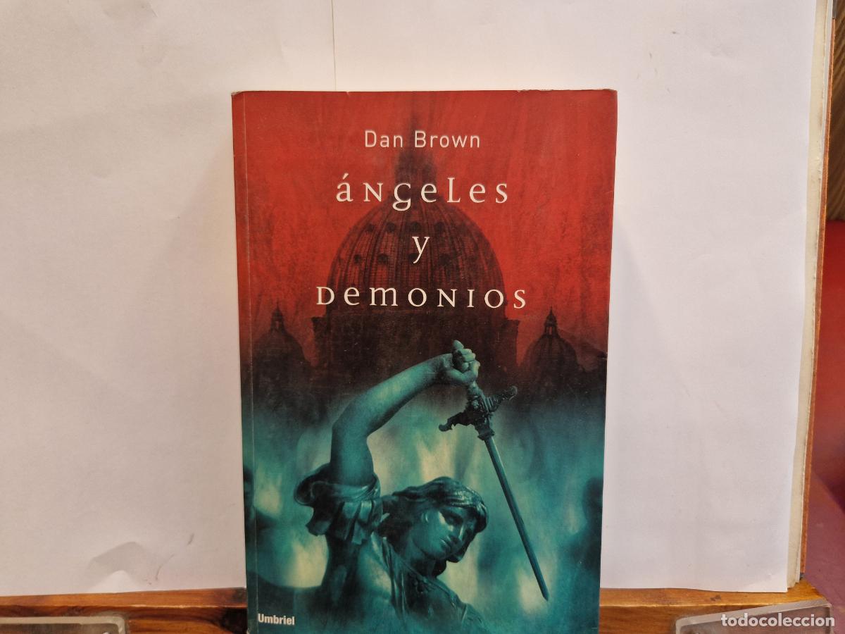 Cromos de f&uacute;tbol: DAN BROWN. ANGELES Y DEMONIOS. - Foto 1