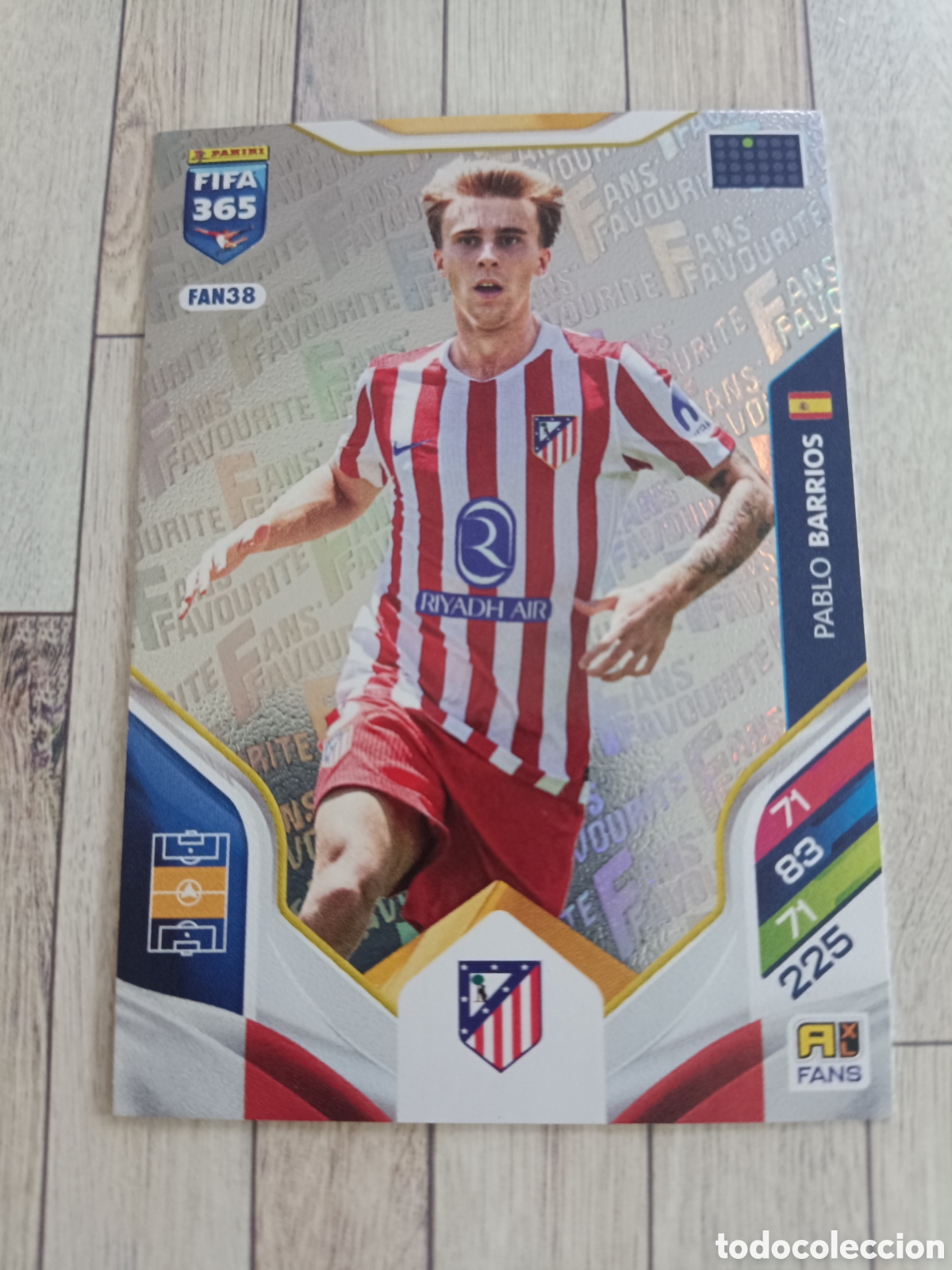 Cromos de F&uacute;tbol: FAN 38 PABLO BARRIOS FANS FAVOURITE ATL&Eacute;TICO DE MADRID ADRENALYN XL FIFA 365 PANINI 2026