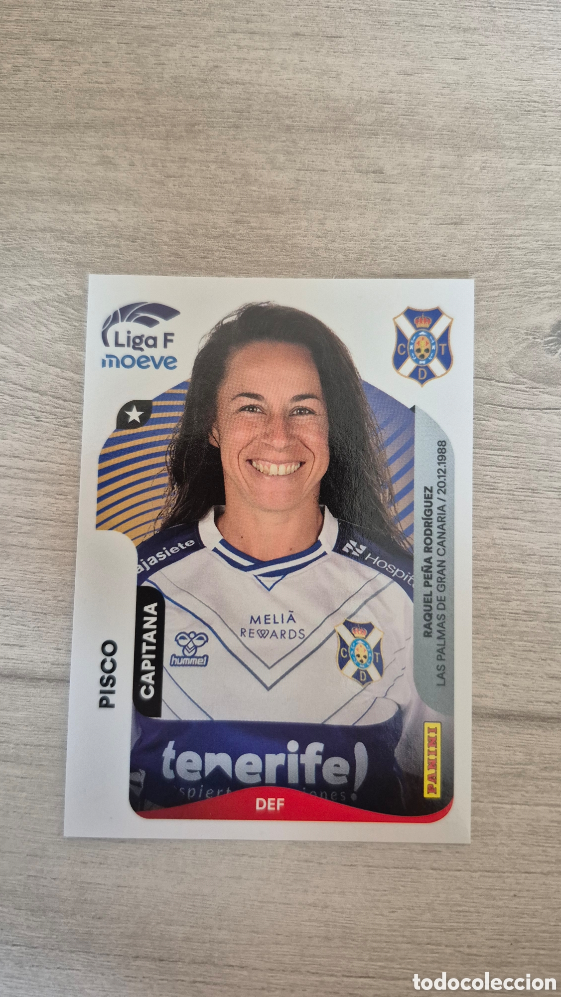 Figurine di Calcio: N&deg;111 Costa Adeje Tenerife Pisco Liga Femenina 25/26