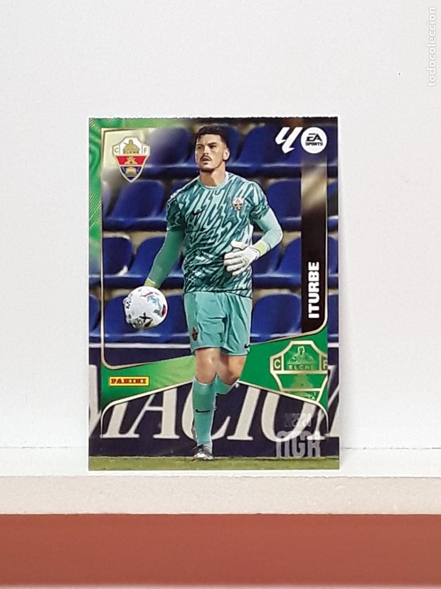 Fu&szlig;ball-Sticker: MEGACRACKS 2025 2026 MGK 25 26 ALBUM PANINI LIGA N 129 ELCHE SEGUNDA ITURBE