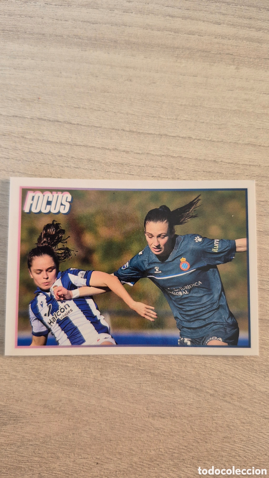 Cromos de F&uacute;tbol: N&deg;323 Focus - Arola Aparicio Liga Femenina 25/26