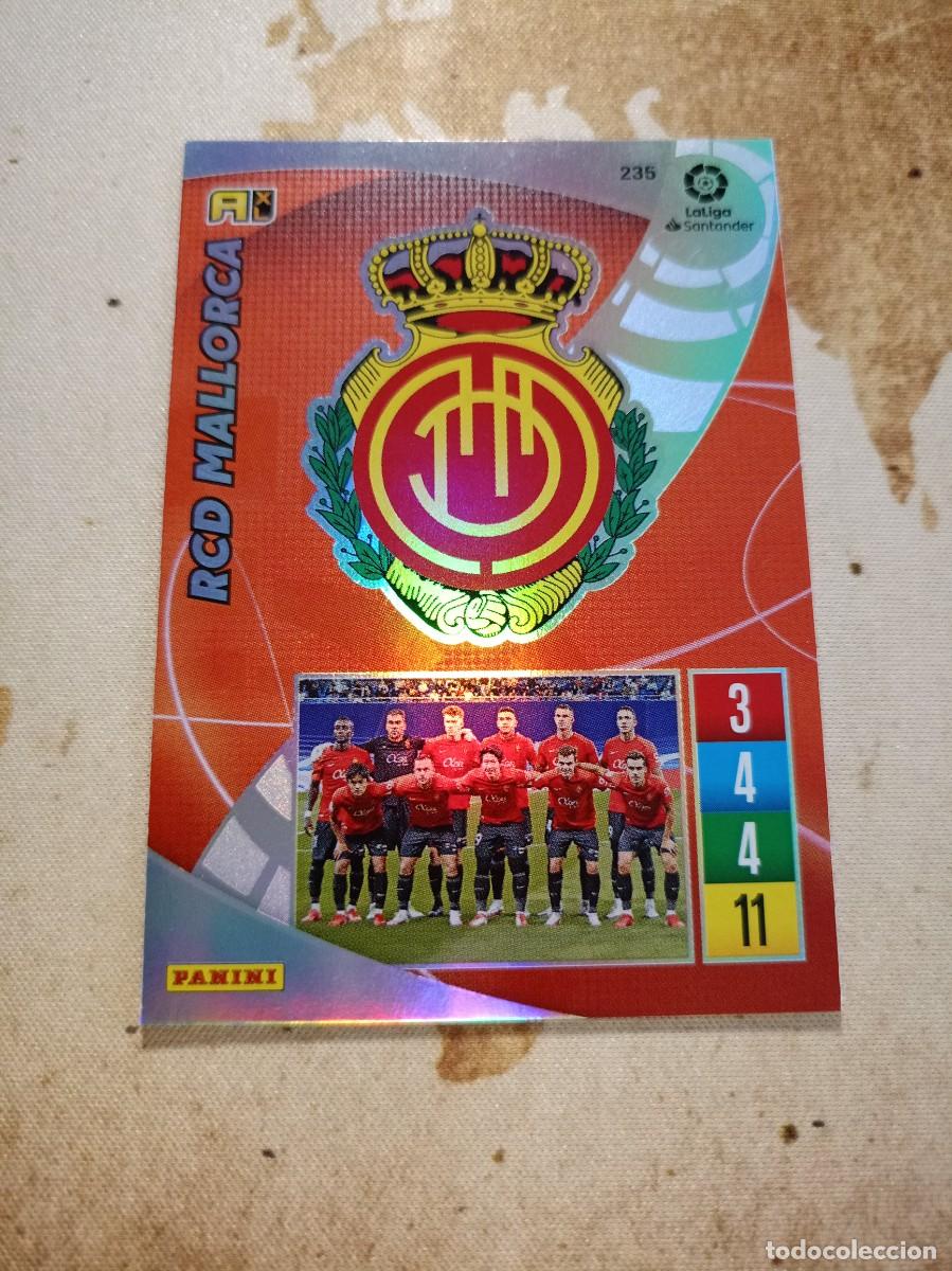 Cromos de Futebol: Mallorca 235 ESCUDO Adrenalyn 2021-22