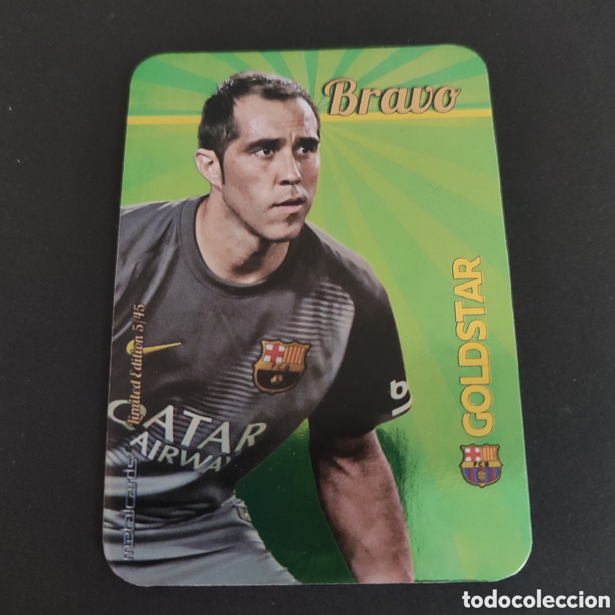 Cromos de F&uacute;tbol: BRAVO (F.C BARCELONA) GOLDSTAR BRILLO LISO , LIMITED EDITION 5/45 MUNDICROMO 2015 2016