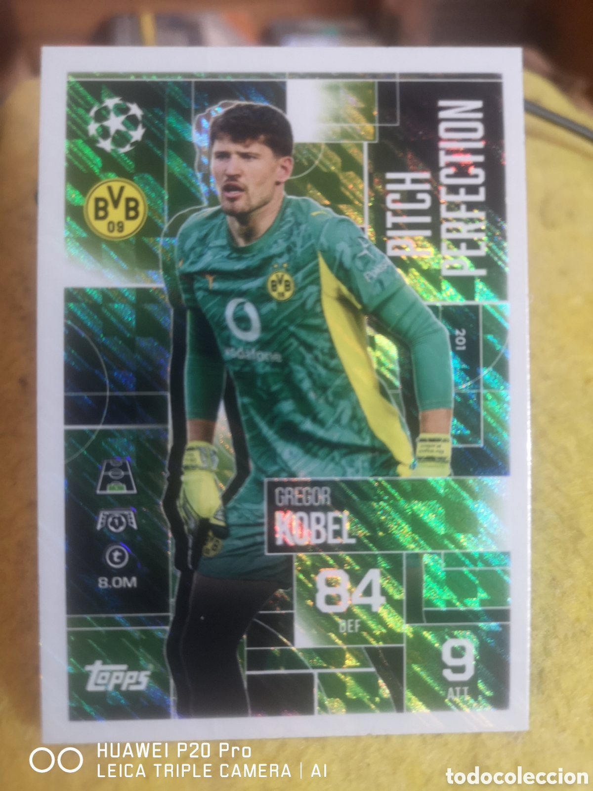 Cromos de F&uacute;tbol: MATCH ATTAX EXTRA 2025 2026 PITCH PERFECTION GREGOR KOBEL 201 BORUSSIA DORTMUND