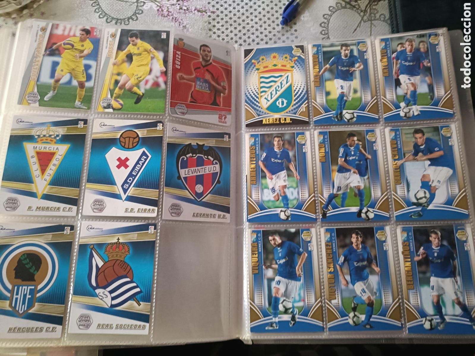 Fu&szlig;ball-Sticker: Lote de 235 fichas Megacracks 13 14