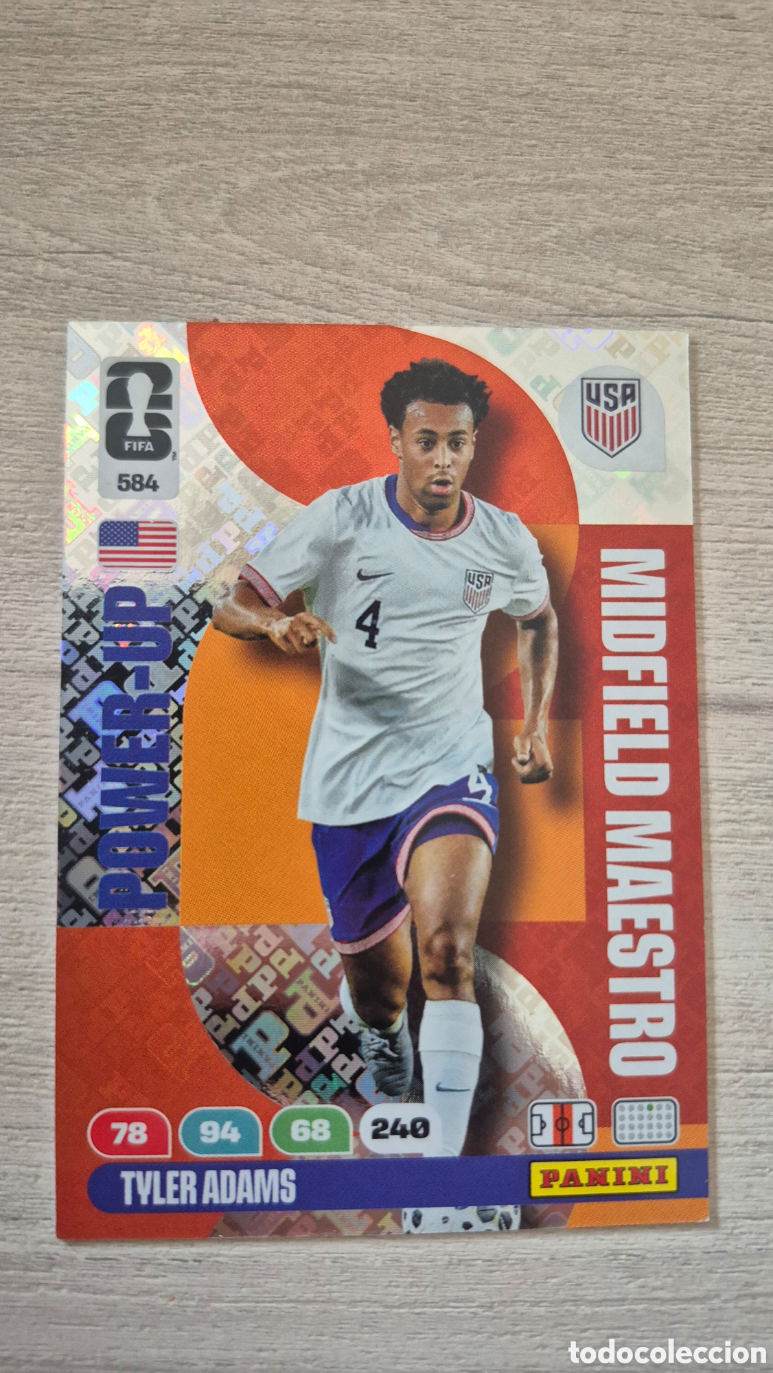 Cromos de f&uacute;tbol: N&deg;584 Power-Up Midfield Maestro Tyler Adams Adrenalyn 25/26