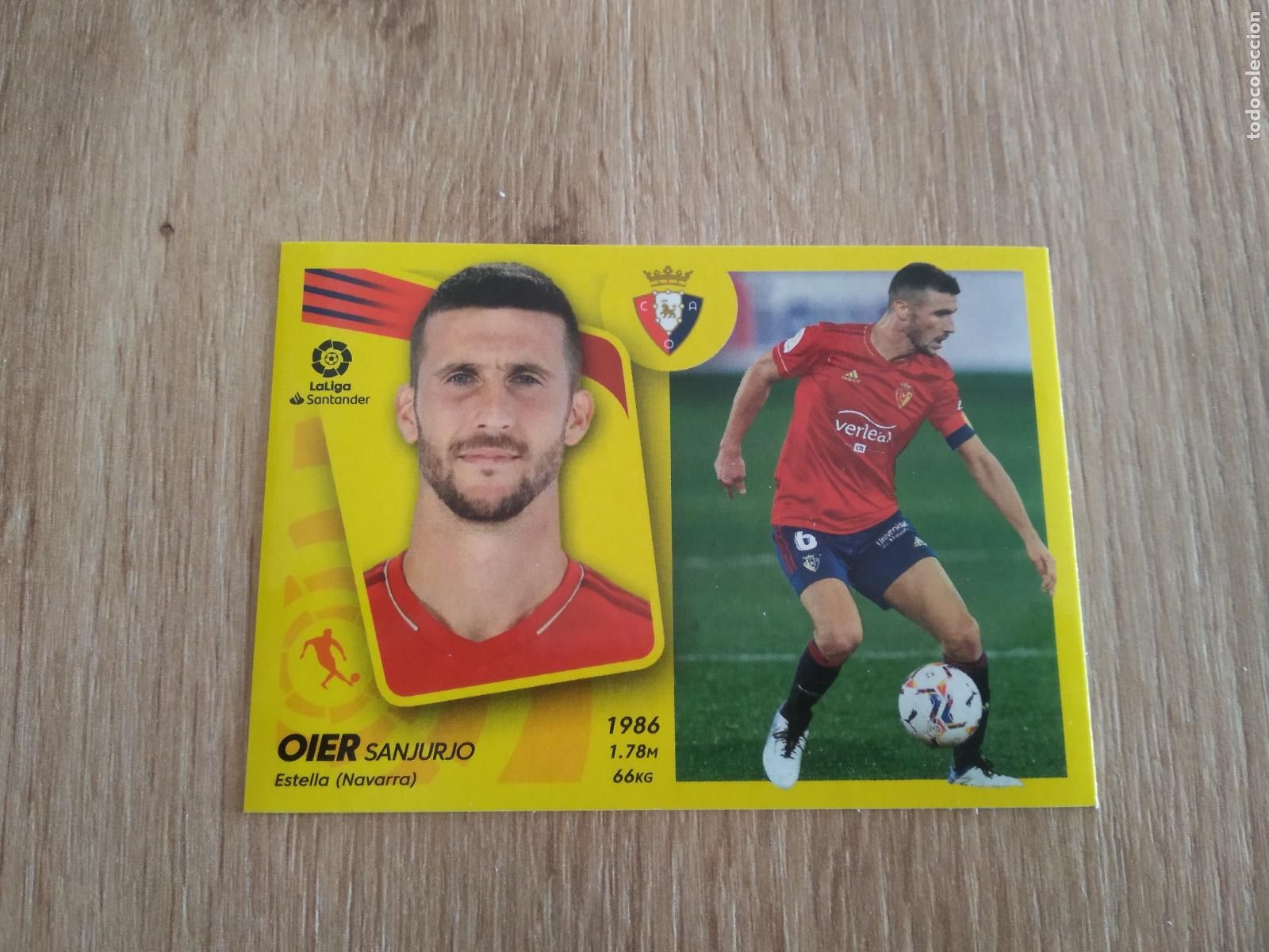 Cartes &agrave; collectionner de Football: 12 OIER OSASUNA CROMO FUTBOL PANINI LIGA 21-22 EDICIONES ESTE 2021-2022