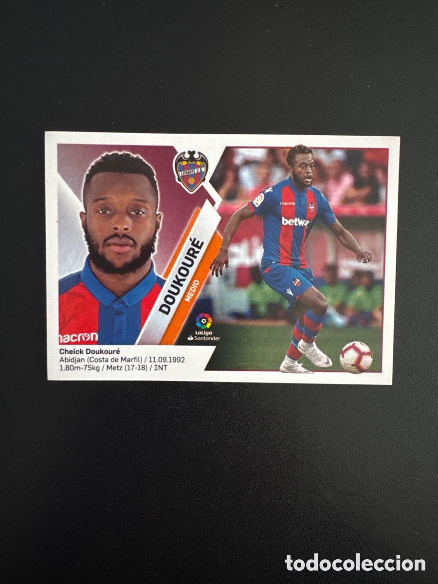 Fu&szlig;ball-Sticker: DOUKOURE LEVANTE N&Uacute;MERO 8B LIGA ESTE 2019 2020
