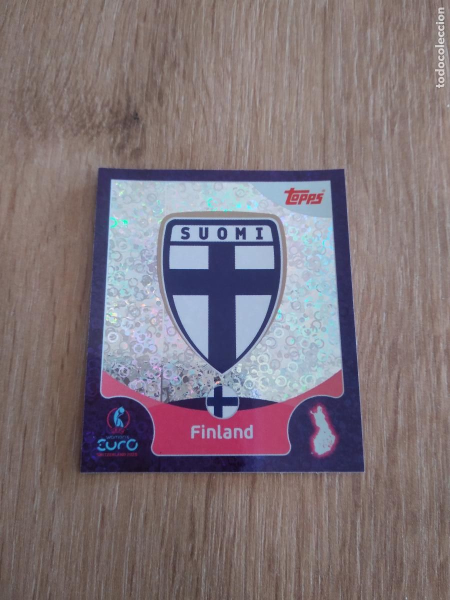 Fu&szlig;ball-Sticker: 15 FINLANDIA ESCUDO CROMO TOPPS EURO FEMENINA 2025 EUROCOPA FUTBOL FEMENINO UEFA WOMEN'S EURO
