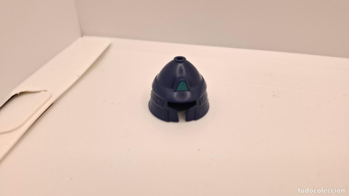 Football Stickers: PLAYMOBIL CASCO MEDIEVAL VIKINGO GUERRERO INDIO