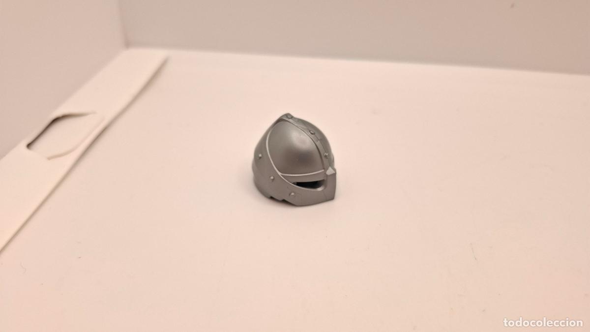 Fu&szlig;ball-Sticker: PLAYMOBIL CASCO MEDIEVAL VIKINGO GUERRERO INDIO