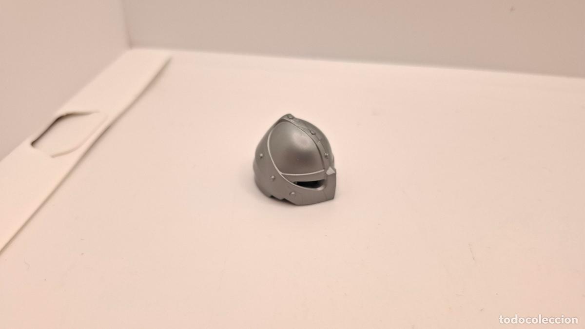 Fu&szlig;ball-Sticker: PLAYMOBIL CASCO MEDIEVAL VIKINGO GUERRERO INDIO