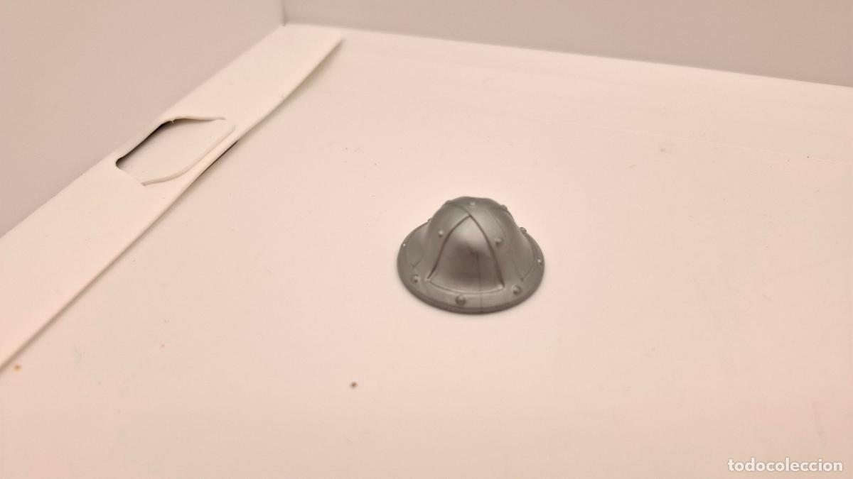 Fu&szlig;ball-Sticker: PLAYMOBIL CASCO MEDIEVAL VIKINGO GUERRERO INDIO