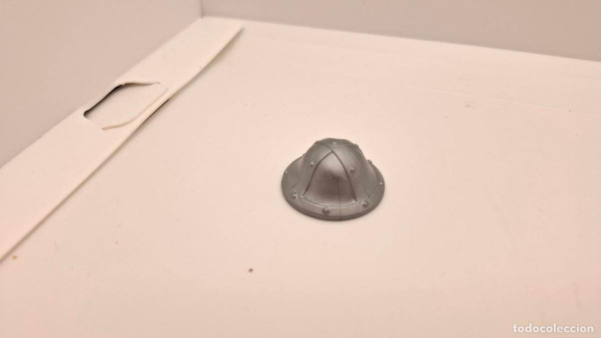 Fu&szlig;ball-Sticker: PLAYMOBIL CASCO MEDIEVAL VIKINGO GUERRERO INDIO