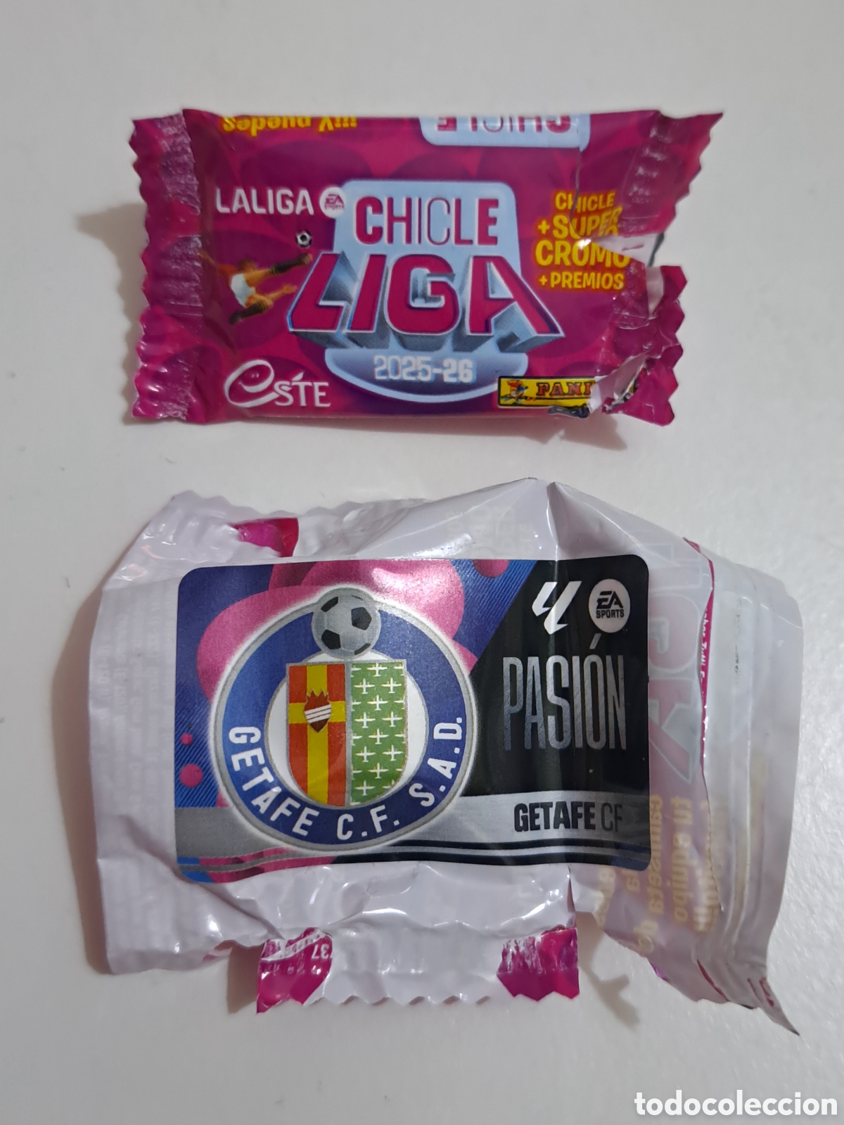 Football Stickers: CROMO LIGA 2025-26 CHICLES ESCUDO GETAFE CF PANINI ESTE