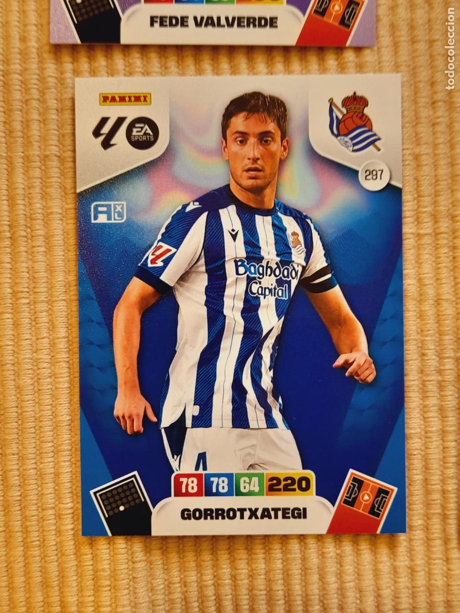 Fu&szlig;ball-Sticker: CAR 297 GORROTXATEGI (REAL SOCIEDAD) LIGA 25-26 (2025 2026) ADRENALYN XL