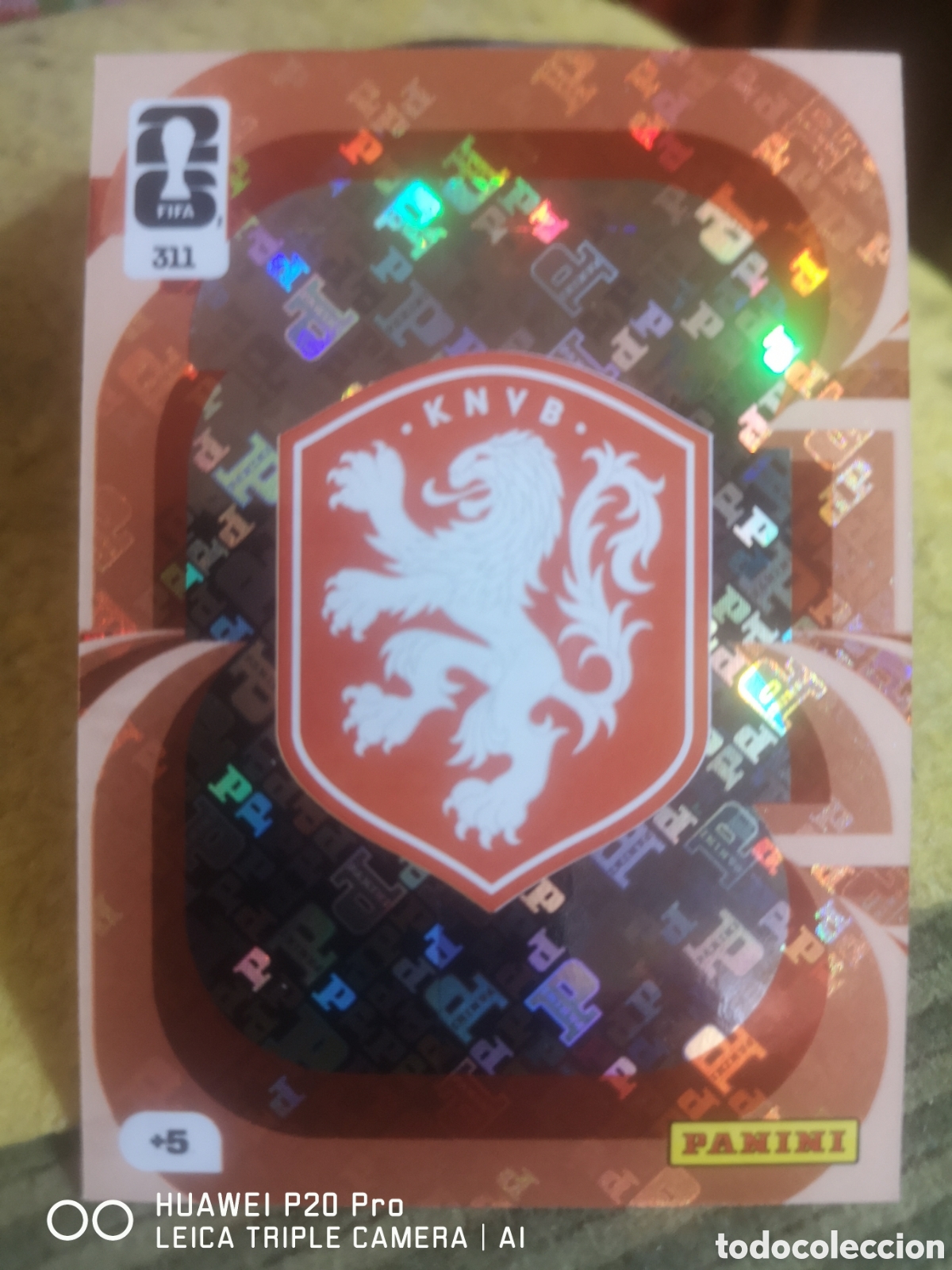 Cromos de f&uacute;tbol: ADRENALYN XL FIFA WORLD CUP 2026 ESCUDO HOLANDA 311
