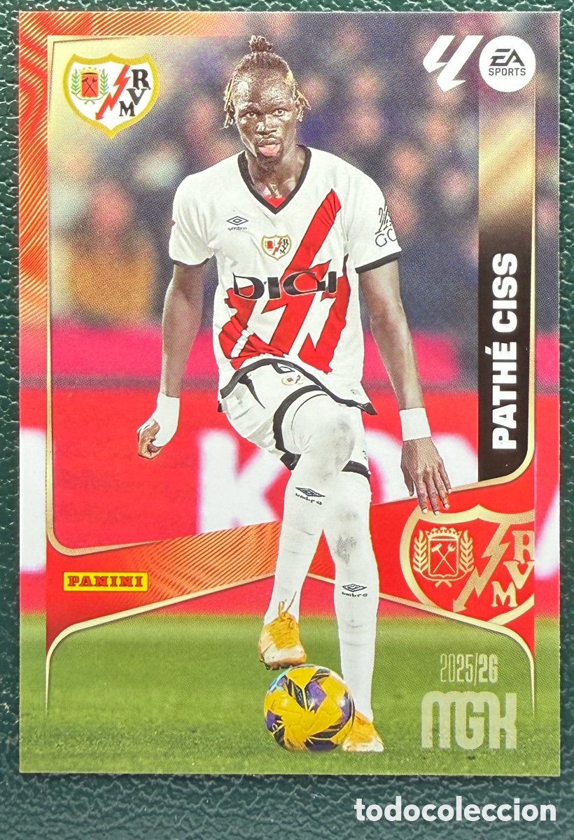 Cromos de F&uacute;tbol: 297 PATHE CISS RAYO VALLECANO FICHAS ALBUM MEGACRACKS 2025 2026 MGK 25 26
