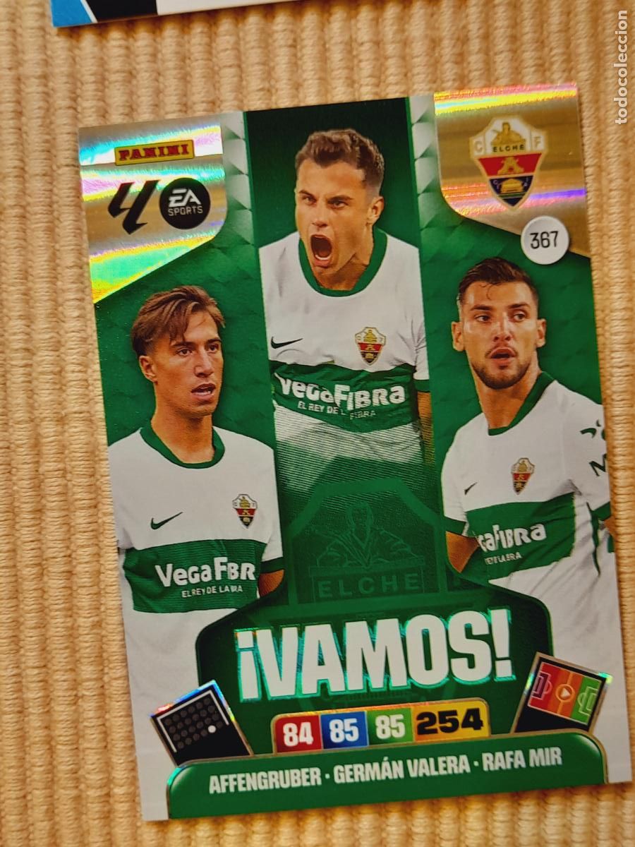 Cromos de F&uacute;tbol: CARD 367 AFFENGRUBER, GERMAN VARELA, RAFA MIR (VAMOS) ELCHE CF LIGA 25-26 (2025 2026) ADRENALYN XL