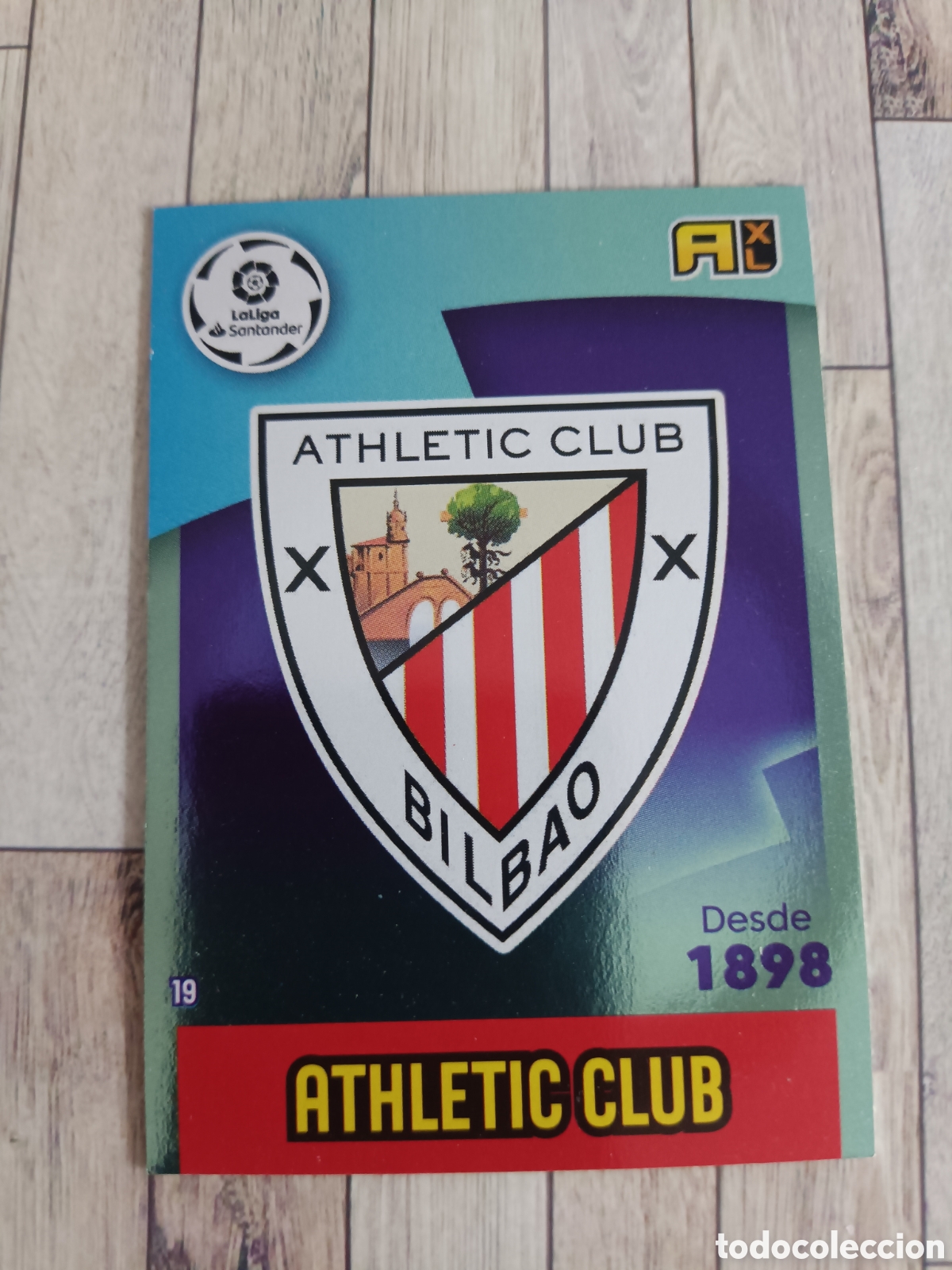 Fu&szlig;ball-Sticker: 19 ESCUDO ATHLETIC CLUB BILBAO ADRENALYN XL LA LIGA 2020 2021 PANINI 20 21
