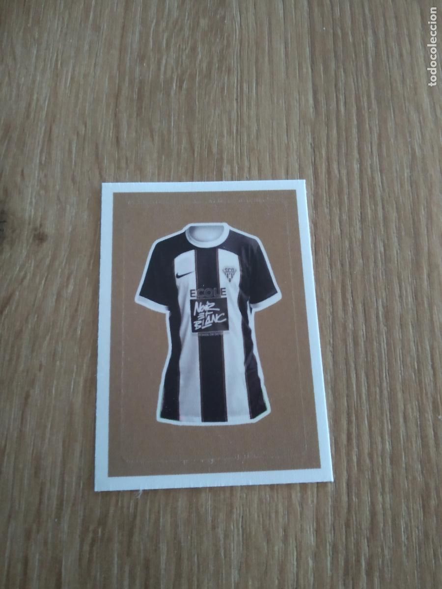 Cromos de F&uacute;tbol: 32 CAMISETA ANGERS CROMO FUTBOL PANINI LIGUE 1 FOOT 24-25 LIGA FRANCIA 2024-2025