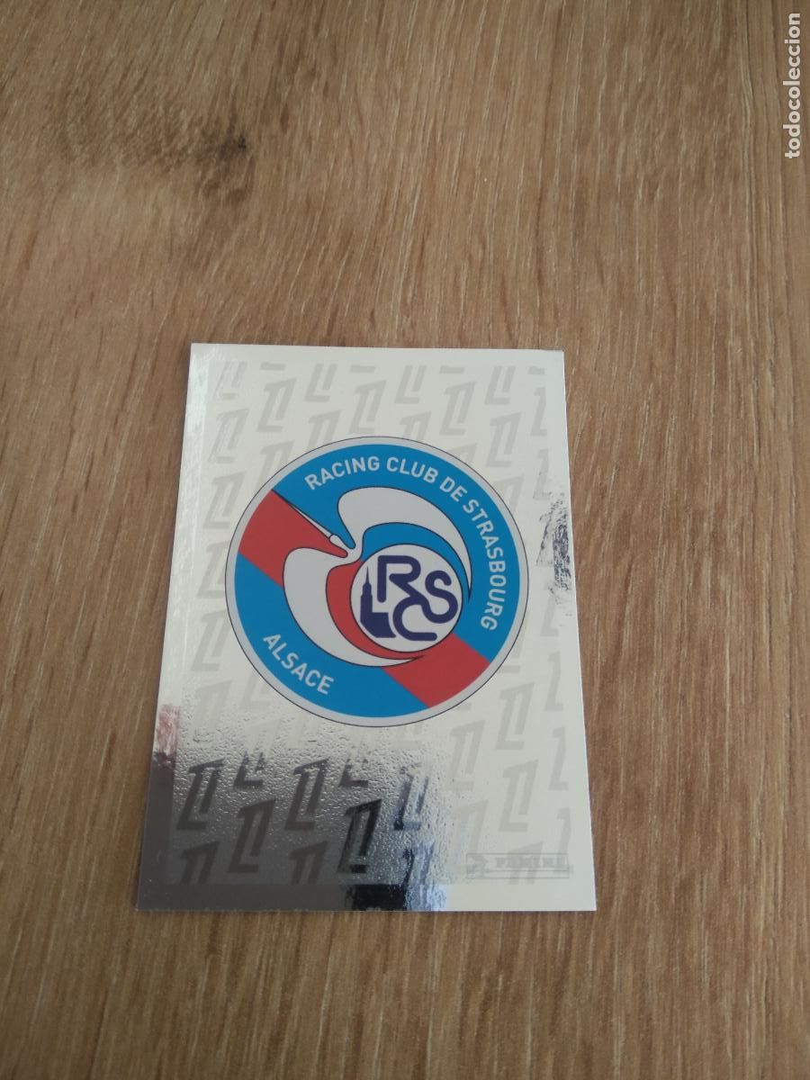 Cartes &agrave; collectionner de Football: 461 ESCUDO STRASBOURG CROMO FUTBOL PANINI LIGUE 1 FOOT 24-25 LIGA FRANCIA 2024-2025