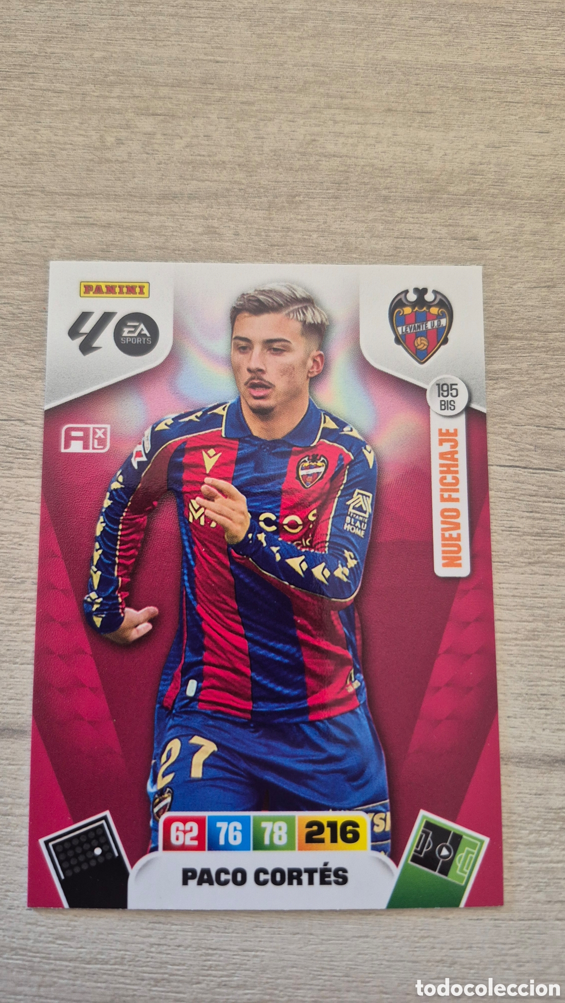 Cromos de Futebol: N&deg;195Bis Levante Paco Cortes Adrenalyn 25/26