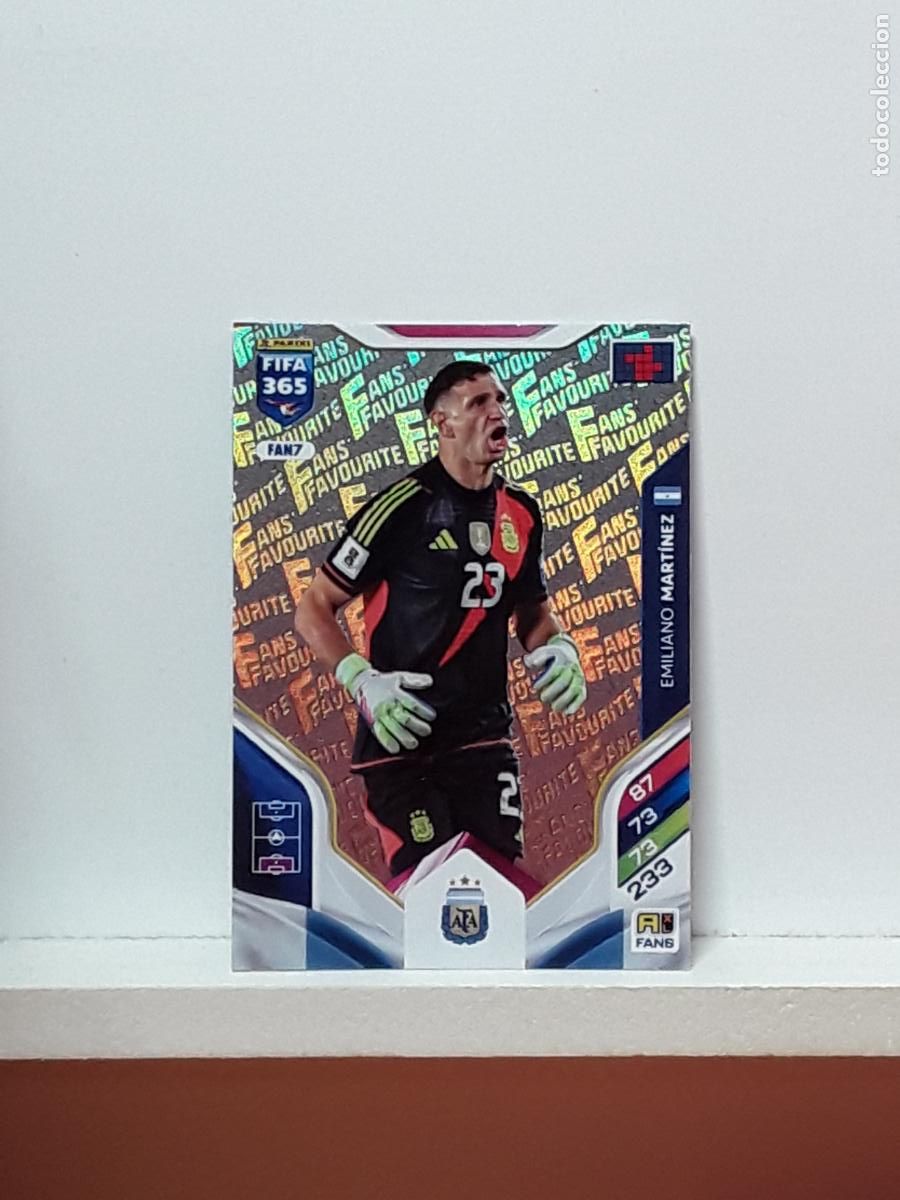 Cromos de F&uacute;tbol: FIFA 365 ADRENALYN 2025 2026 25 26 ALBUM PANINI LIGA N FAN7 FAN 7 ARGENTINA EMILIANO MARTINEZ