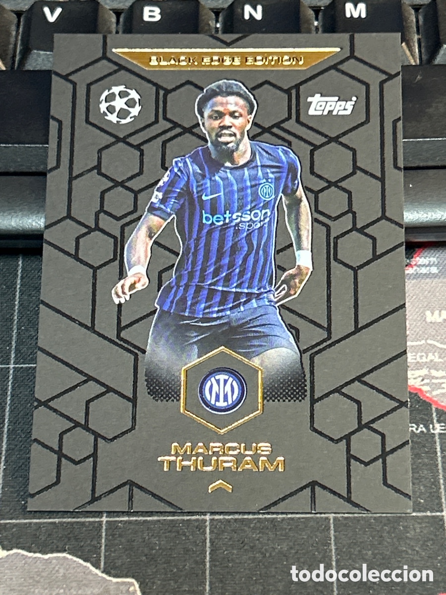Cromos de F&uacute;tbol: BE 9 MARCUS THURAM (INTER MILAN) BLACK EDGE TOPPS MATCH ATTAX CHAMPIONS LEAGUE 2025 2026 25 26